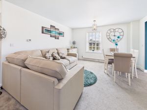 Family Room- click for photo gallery